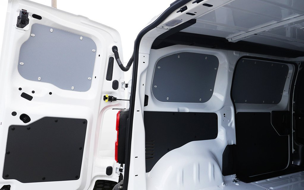 Laderaumverkleidung für Opel Vivaro Furgon L2 - Version 3