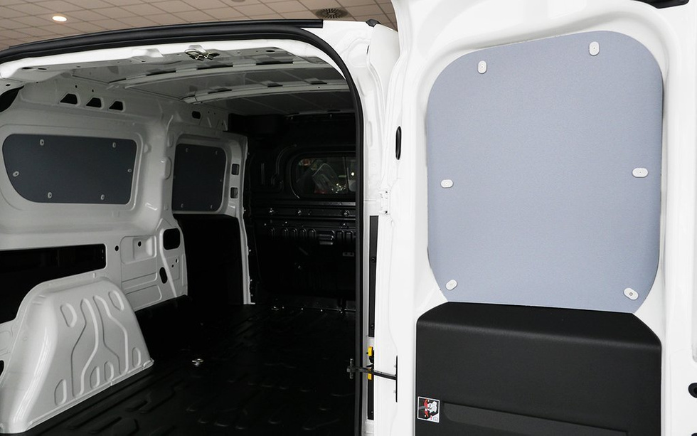 Zabudowa Fiat Doblo L2 - Wersja 6