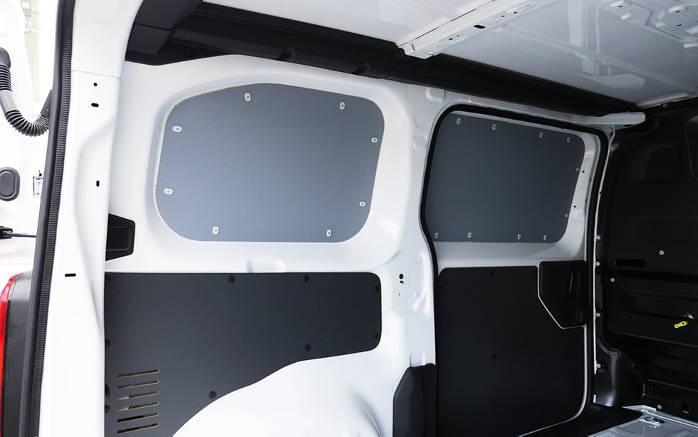 Laderaumverkleidung für Opel Vivaro Furgon L2 - Version 3