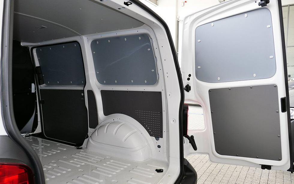Zabudowa Volkswagen Transporter L1 --- Wersja 3