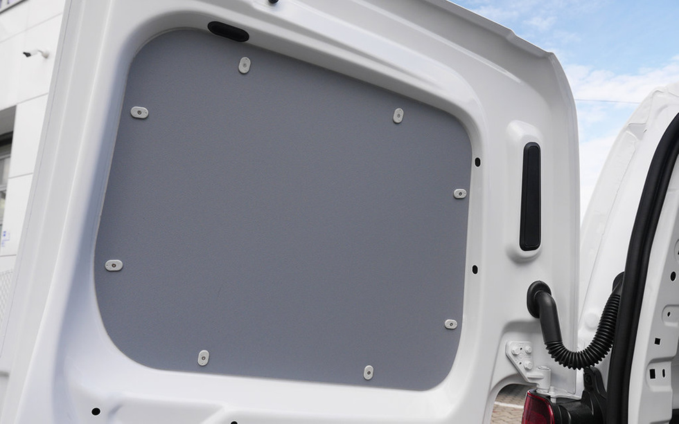 Zabudowa Opel Combo Cargo L2 - Wersja 2